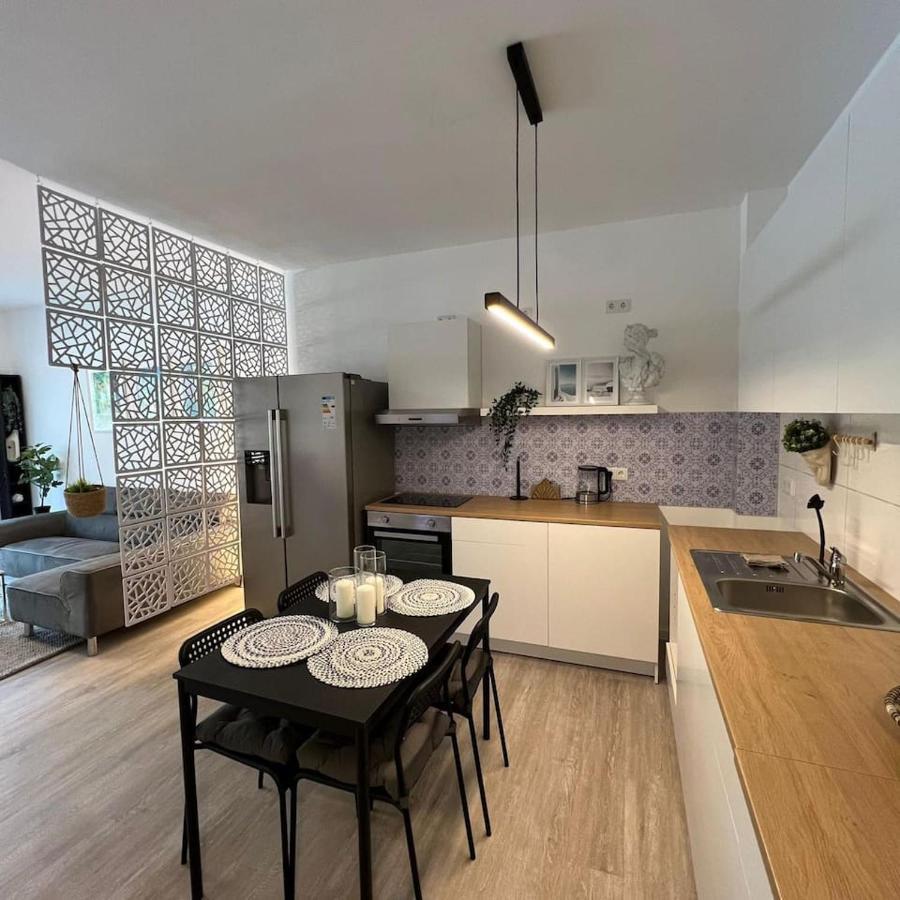 Luxurioeses Apartment,Neubau, 4 Personen, Parkplatz, Griechischer Stil Bochum Eksteriør bilde