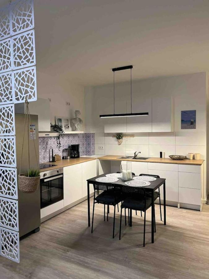 Luxurioeses Apartment,Neubau, 4 Personen, Parkplatz, Griechischer Stil Bochum Eksteriør bilde