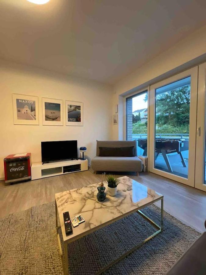 Luxurioeses Apartment,Neubau, 4 Personen, Parkplatz, Griechischer Stil Bochum Eksteriør bilde