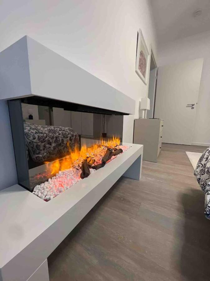 Luxurioeses Apartment,Neubau, 4 Personen, Parkplatz, Griechischer Stil Bochum Eksteriør bilde