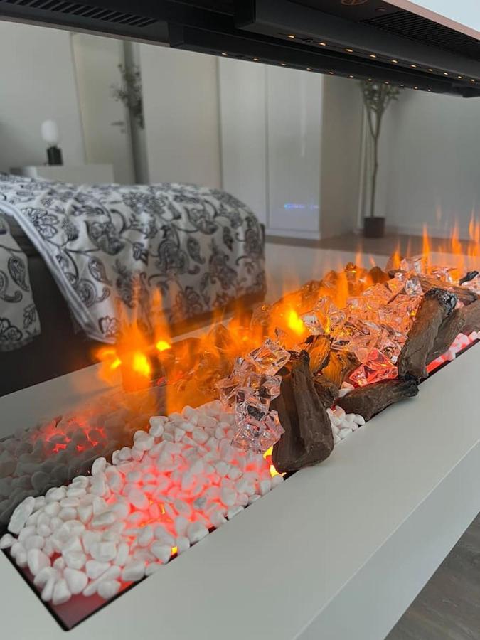 Luxurioeses Apartment,Neubau, 4 Personen, Parkplatz, Griechischer Stil Bochum Eksteriør bilde